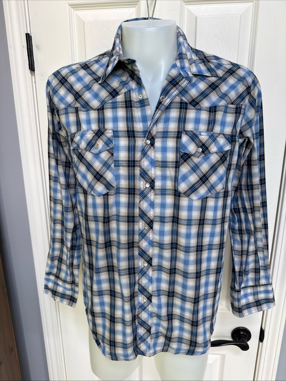 WRANGLER Wrancher vintage western pearl snap button Up western blue plaid L